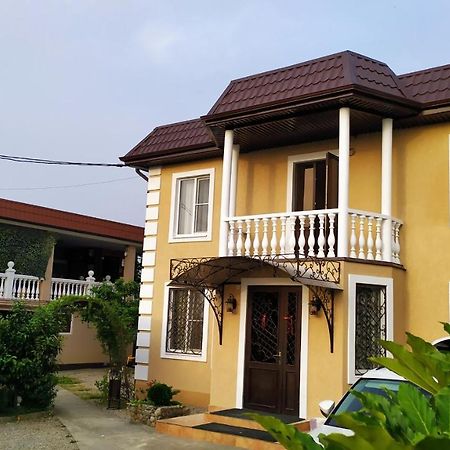 Alan Hotel Suhumi Exterior foto
